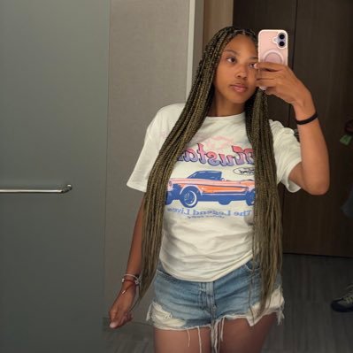 2X🤍's profile picture