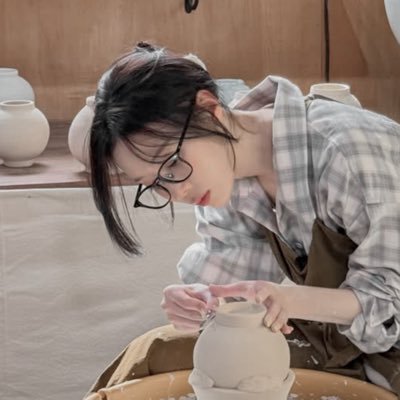 𝙡𝙖𝙚𝙣𝙤𝙧 𝘧𝘳𝘰𝘮 𝘥𝘪𝘴𝘵𝘳𝘪𝘤𝘵 ¹²'s profile picture