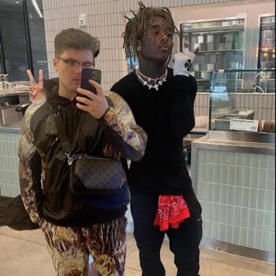 suxfee's profile picture