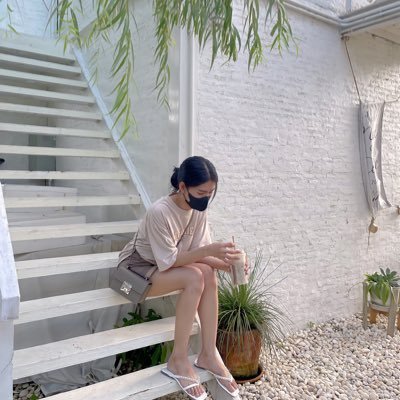 khunnongn6's profile picture