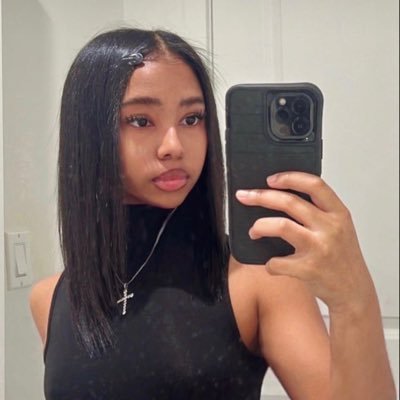 ༒㊜Kɪʏᴀ㊜༒'s profile picture