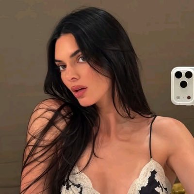 Ísis 💋's profile picture
