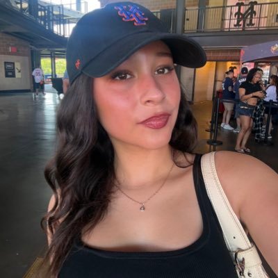 emilyinqueens's profile picture