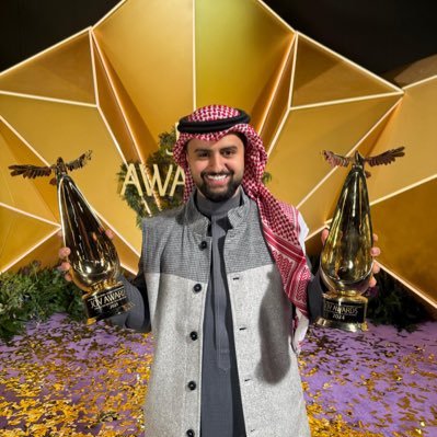 POWR SHoNgxBoNg's profile picture