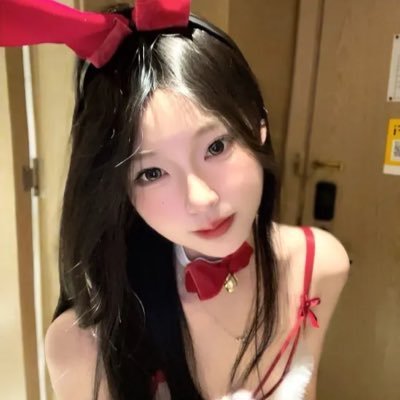 月月鸟's profile picture