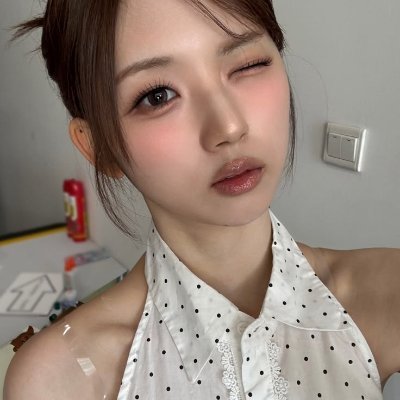 c's profile picture