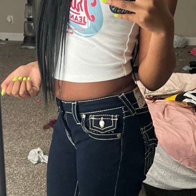 lia's profile picture