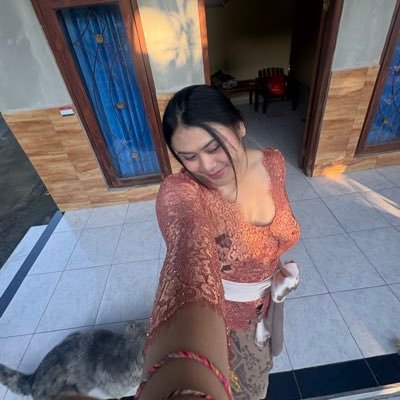 urmi's profile picture