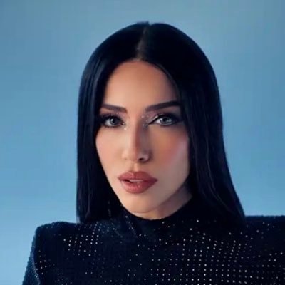 Burcu Güneş's profile picture