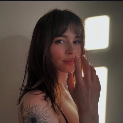 bet✰'s profile picture