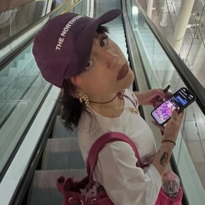 nichy;'s profile picture