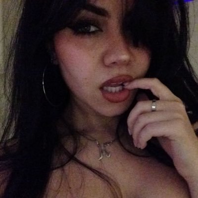 AveryCollins |NOT@TaraYummy's profile picture