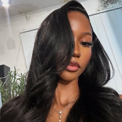 𝑀𝑒̀𝓇𝑒𝒞𝑒𝒹𝑒𝓈's profile picture