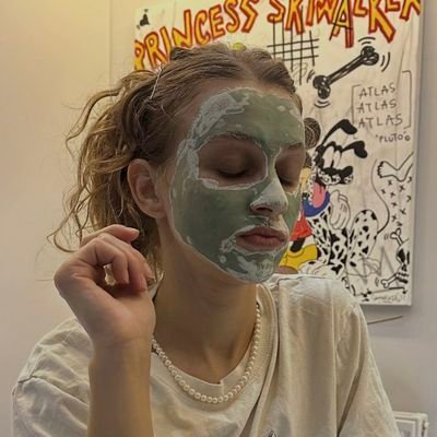 simurggfb's profile picture