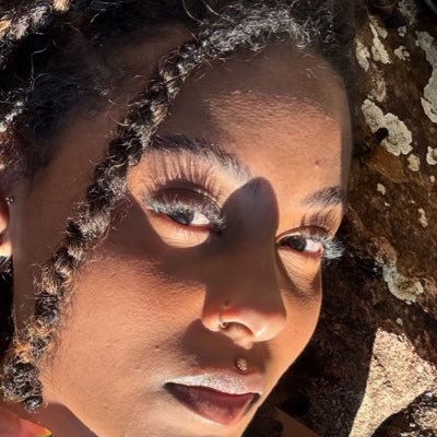 negaveianova's profile picture