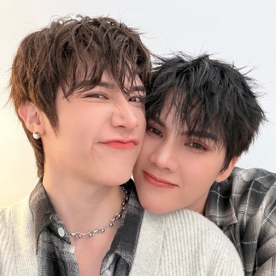 𝒔𝒂𝒌𝒖𝒓𝒂˚₊𐙚⋆✧'s profile picture