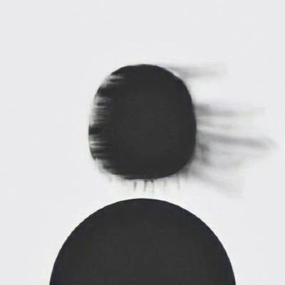 ᖇ's profile picture