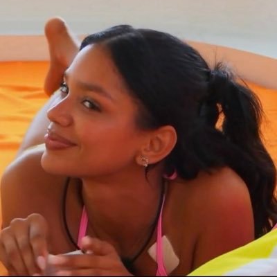 Lamily 🌻🔱🗡️⚓️'s profile picture