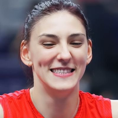 Adrielly's profile picture