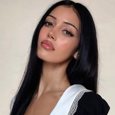 ★'s profile picture
