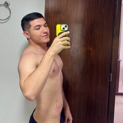 YulianSuarez10's profile picture