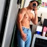 Z e n n o profil fotoğrafı