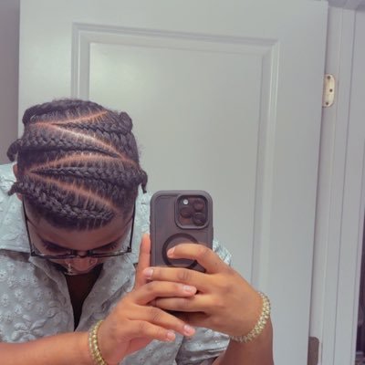 💦. Hi | ×͜×'s profile picture