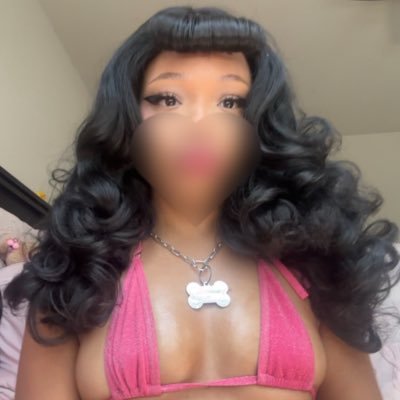 saintxania's profile picture