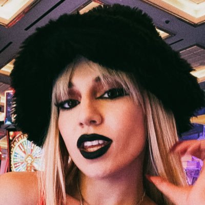 avakocikay's profile picture