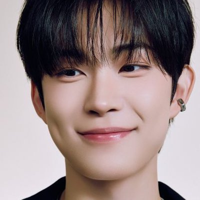 n년전 오늘의 건우's profile picture