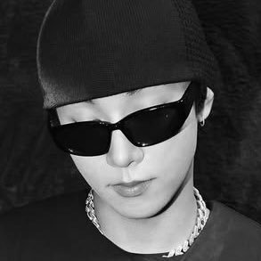 미술's profile picture