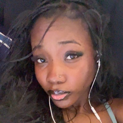 Peaceee21's profile picture