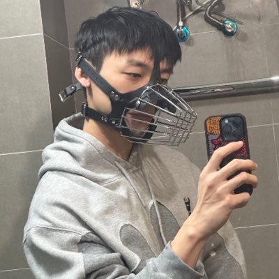 LetMeCum1nside's profile picture
