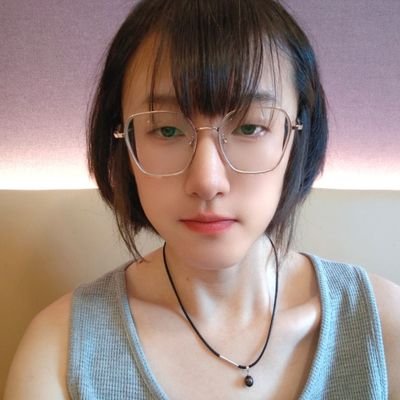 CD33852723's profile picture
