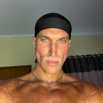 javanesealien's profile picture