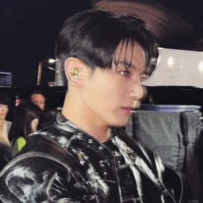 ni •᷄ɞ•᷅'s profile picture