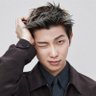 amna⁷ saw bts's profile picture