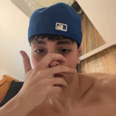hwtOzh's profile picture