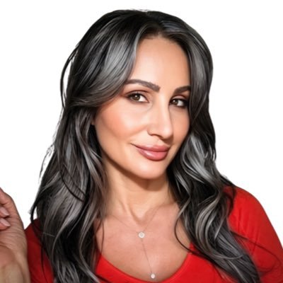 LizRoseOfficial's profile picture