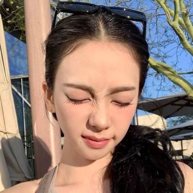drnbluu's profile picture
