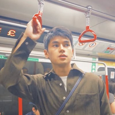 ★'s profile picture