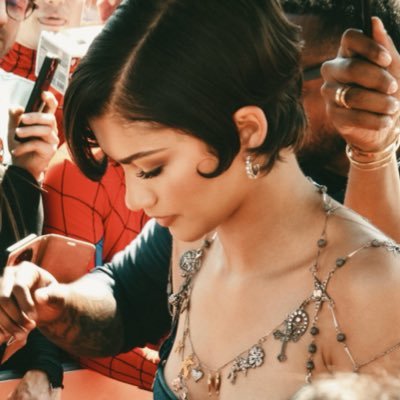 celi ✮⋆˙'s profile picture