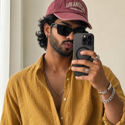 uyirey_'s profile picture