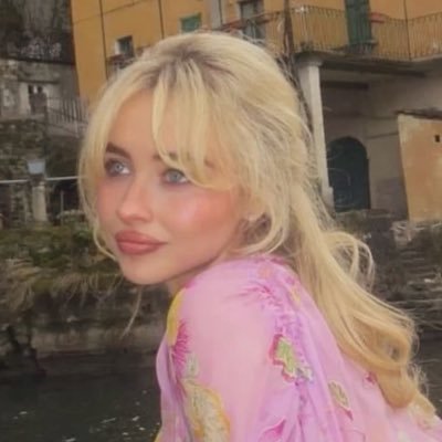 sabscharm's profile picture