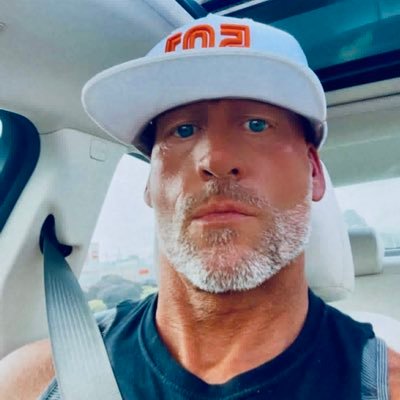 Russ and Heidi Phillips🏈's profile picture