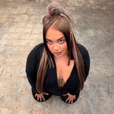 5STARHONEYBEE's profile picture