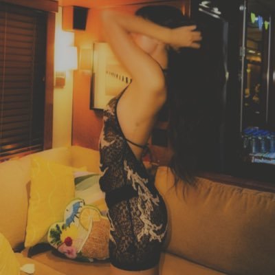 skemzei's profile picture