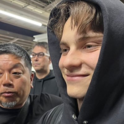 sky !!'s profile picture