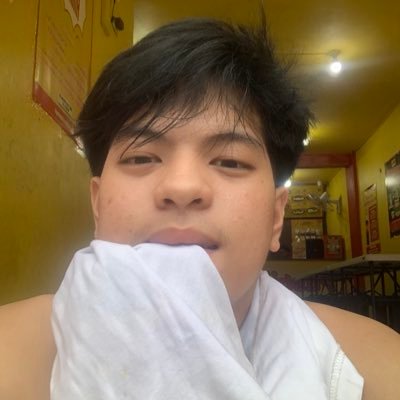 ianeverbrokeee's profile picture