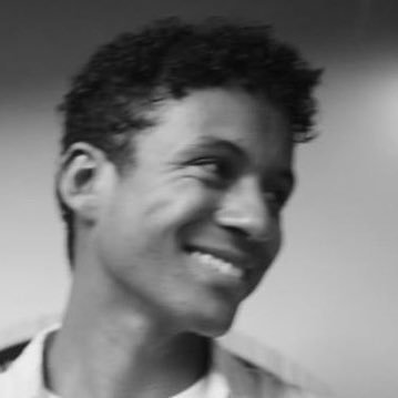 yrthone's profile picture